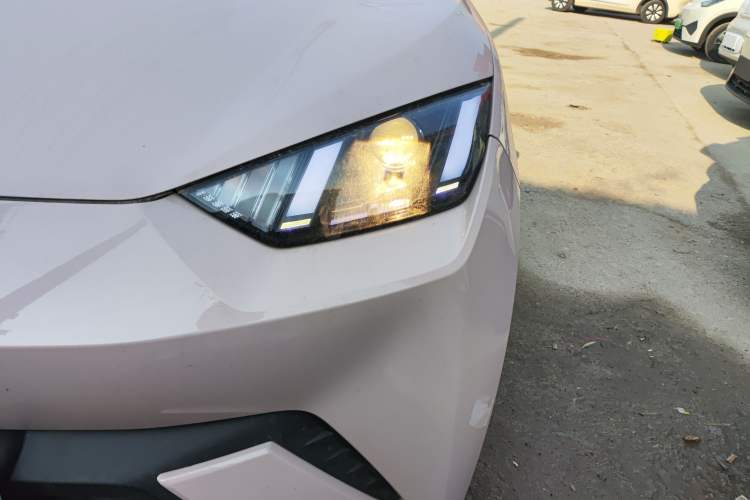 Used BYD Seagull 2025 305km Active Version Left Front Headlight