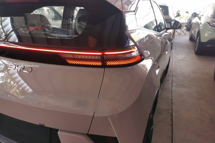 Used BYD Seagull 2025 Intelligent Driving Version 305 km Dynamic Edition Right Rear Taillight