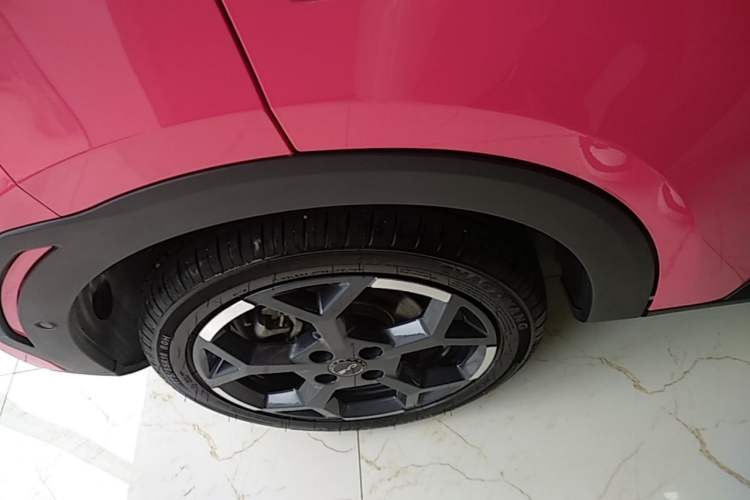 Used BYD Seagull 2025 Smart Drive Version 305 km Freedom Edition Right Rear Wheel Hub