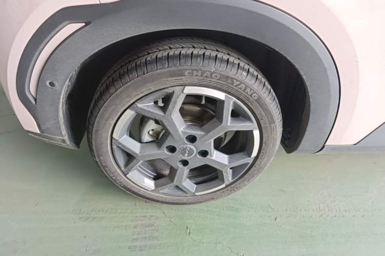 Used BYD Seagull 2025 Smart Drive Version 305 km Freedom Edition Right Rear Wheel Hub