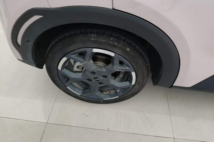 Used BYD Seagull 2025 Smart Drive Version 305 km Freedom Edition Right Rear Wheel Hub