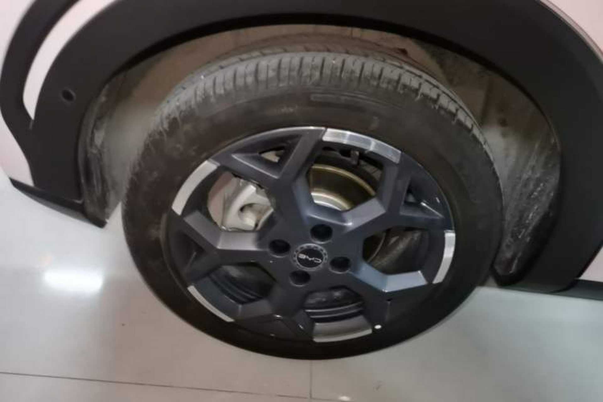 Used BYD Seagull 2025 Intelligent Driving Version 405 km Flying Edition Right Rear Wheel Hub