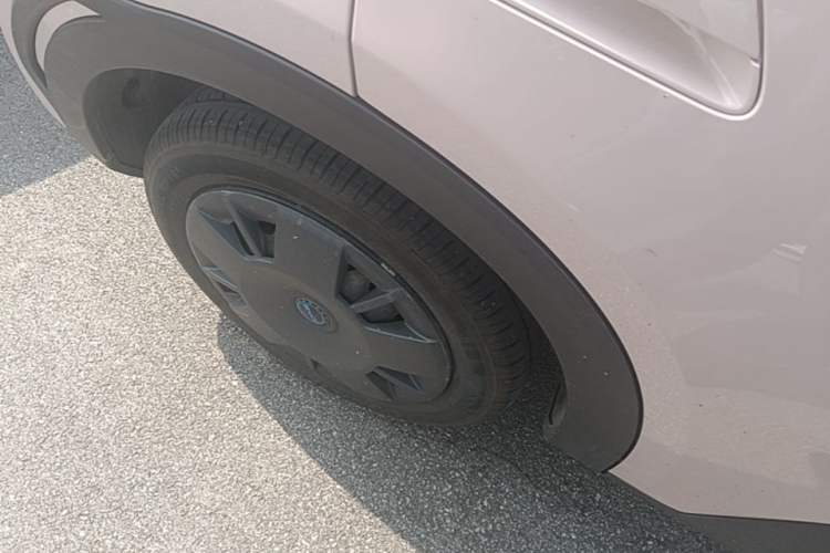 Used BYD Seagull 2025 Intelligent Driving Version 305 km Dynamic Edition Right Rear Wheel Hub