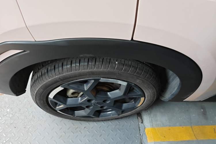 Used BYD Seagull 2025 305 km Free Version Right Rear Wheel Hub