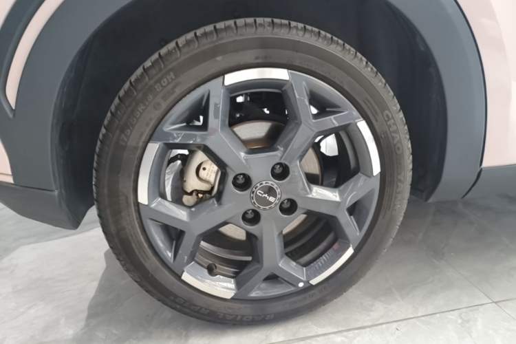 Used BYD Seagull 2025 305 km Free Version Right Rear Wheel Hub