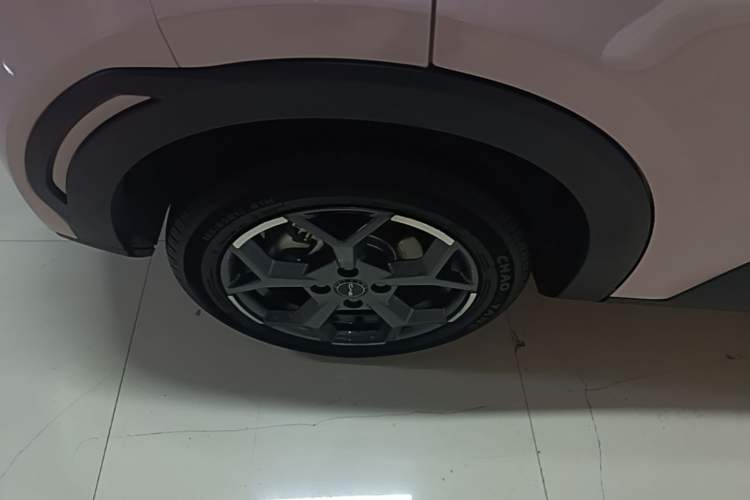 Used BYD Seagull 2025 Intelligent Driving Version 305 km Dynamic Edition Right Rear Wheel Hub