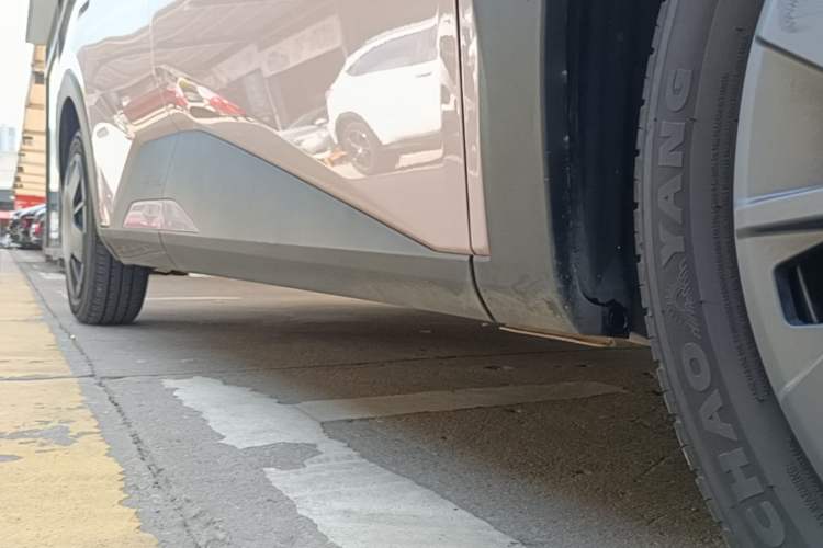 Used BYD Seagull 2025 305km Active Version Right Side Sill
