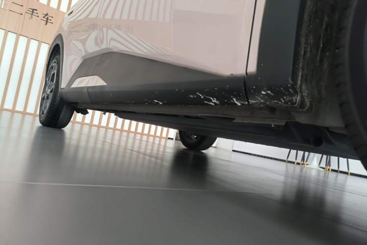 Used BYD Seagull 2025 Smart Drive Version 305 km Freedom Edition Right Side Sill
