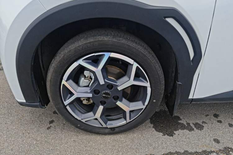 Used BYD Seagull 2025 305 km Free Version Left Front Wheel Hub