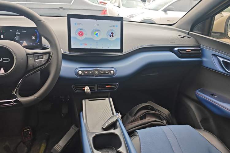 Used BYD Seagull 2025 Intelligent Driving Version 305 km Dynamic Edition Audio And AC Panel