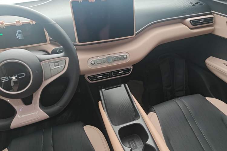 Used BYD Seagull 2025 Intelligent Driving Version 305 km Dynamic Edition Audio And AC Panel
