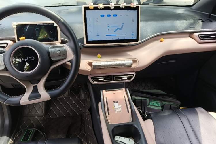 Used BYD Seagull 2025 405 km Flying Edition Audio And AC Panel