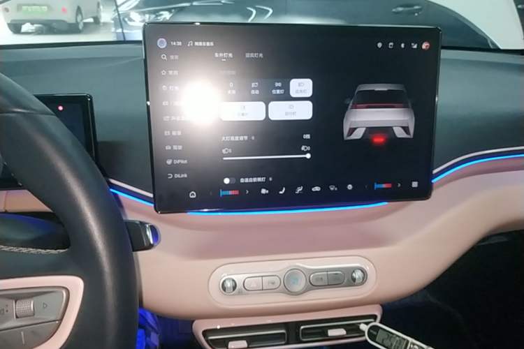 Used BYD Seagull 2025 Smart Drive Version 305 km Freedom Edition Audio And AC Panel
