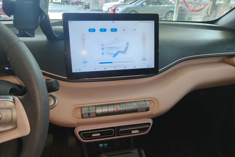 Used BYD Seagull 2025 Intelligent Driving Version 305 km Dynamic Edition Audio And AC Panel