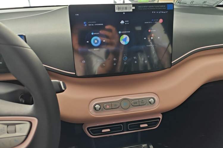 Used BYD Seagull 2025 Intelligent Driving Version 305 km Dynamic Edition Audio And AC Panel