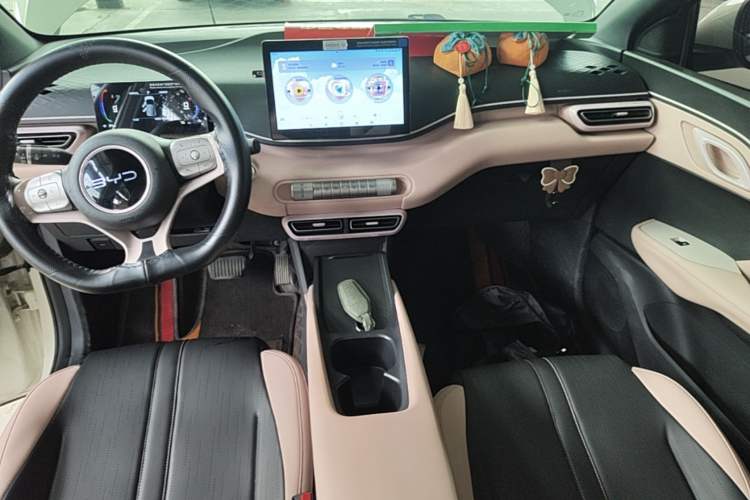Used BYD Seagull 2025 305km Active Version Audio And AC Panel