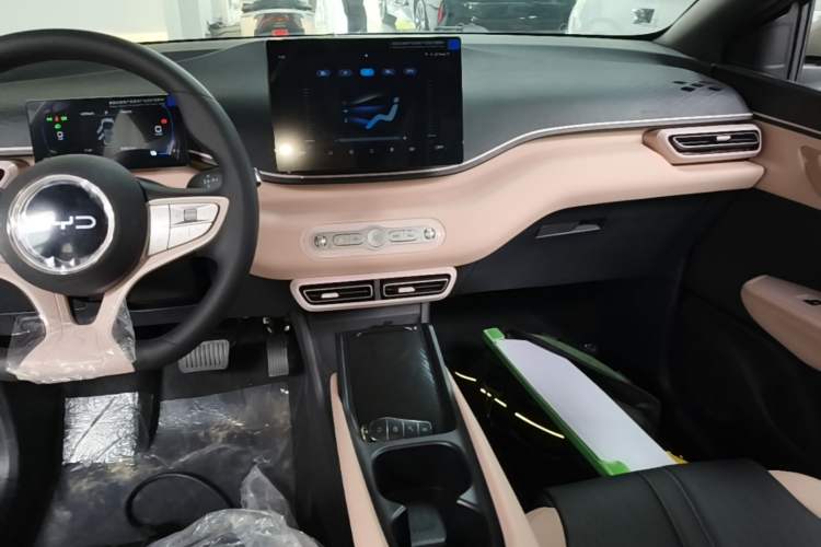 Used BYD Seagull 2025 Intelligent Driving Version 305 km Dynamic Edition Audio And AC Panel