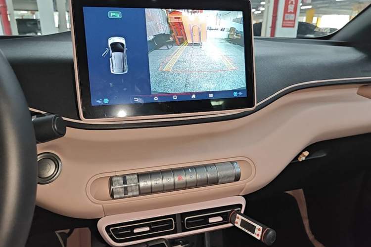 Used BYD Seagull 2025 405 km Flying Edition Audio And AC Panel