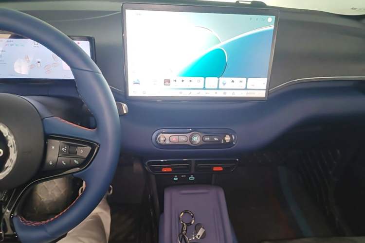 Used BYD Seagull 2025 Smart Drive Version 305 km Freedom Edition Audio And AC Panel