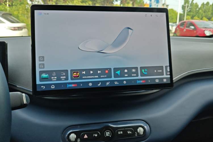 Used BYD Seagull 2025 Smart Drive Version 305 km Freedom Edition Audio And AC Panel