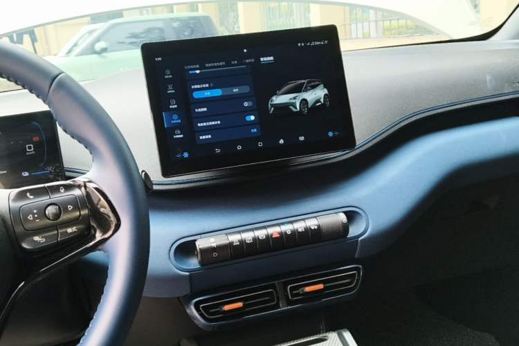 Used BYD Seagull 2025 405 km Flying Edition Audio And AC Panel