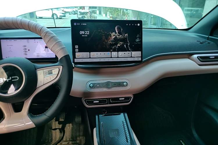 Used BYD Seagull 2025 Smart Drive Version 305 km Freedom Edition Audio And AC Panel