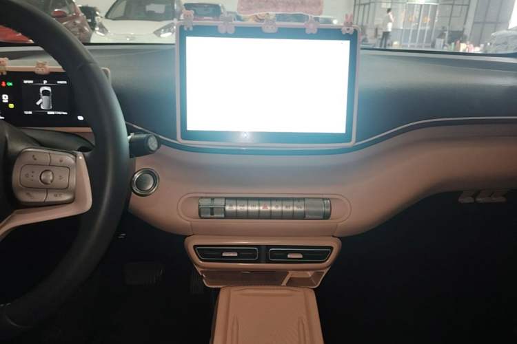 Used BYD Seagull 2025 305 km Free Version Audio And AC Panel