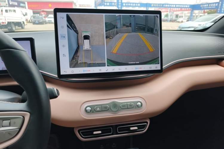 Used BYD Seagull 2025 Smart Drive Version 305 km Freedom Edition Audio And AC Panel
