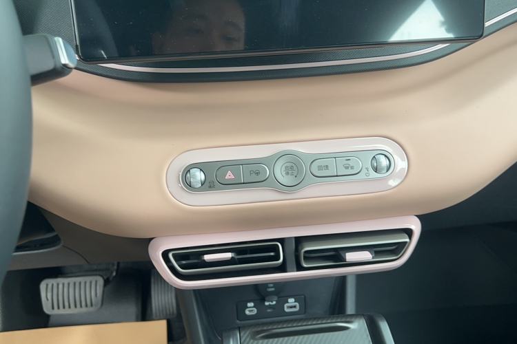 Used BYD Seagull 2025 Smart Drive Version 305 km Freedom Edition Audio And AC Panel