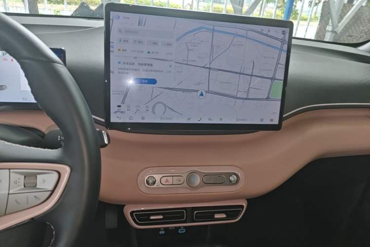 Used BYD Seagull 2025 Smart Drive Version 305 km Freedom Edition Audio And AC Panel