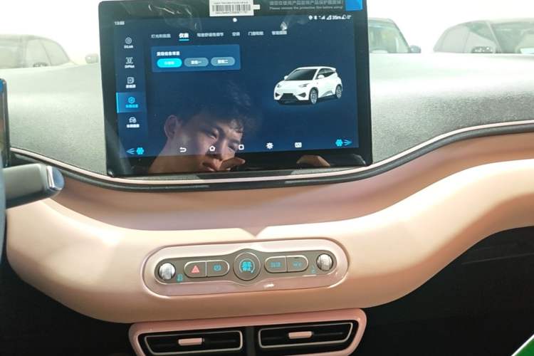 Used BYD Seagull 2025 Intelligent Driving Version 305 km Dynamic Edition Audio And AC Panel