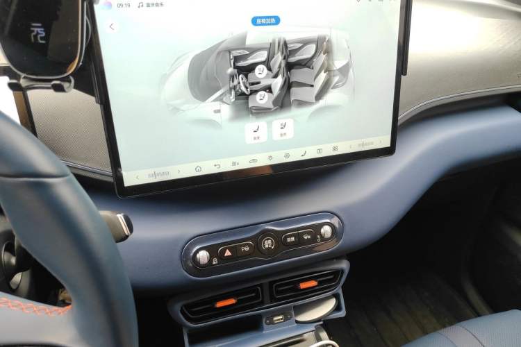 Used BYD Seagull 2025 Smart Drive Version 305 km Freedom Edition Audio And AC Panel