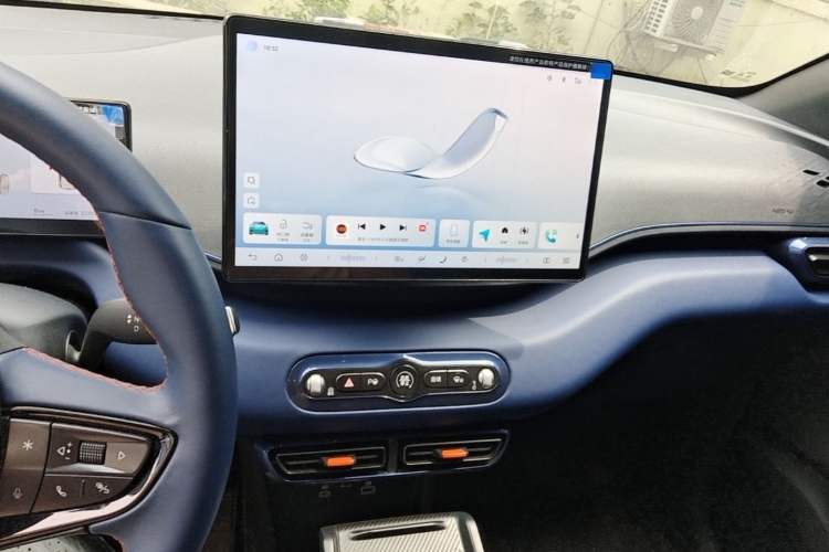 Used BYD Seagull 2025 Smart Drive Version 305 km Freedom Edition Audio And AC Panel