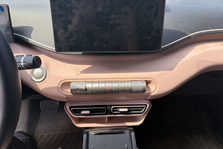 Used BYD Seagull 2025 305 km Free Version Audio And AC Panel