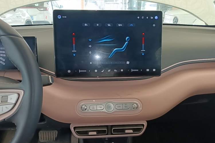Used BYD Seagull 2025 Smart Drive Version 305 km Freedom Edition Audio And AC Panel
