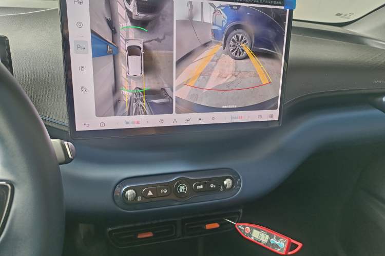 Used BYD Seagull 2025 Smart Drive Version 305 km Freedom Edition Audio And AC Panel