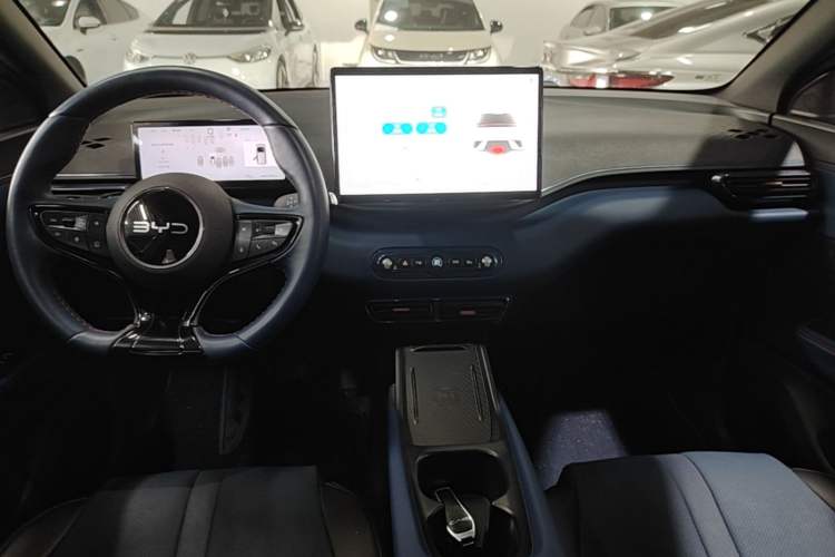Used BYD Seagull 2025 Smart Drive Version 305 km Freedom Edition Audio And AC Panel