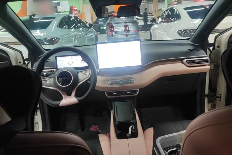 Used BYD Seagull 2025 Smart Drive Version 305 km Freedom Edition Center Console