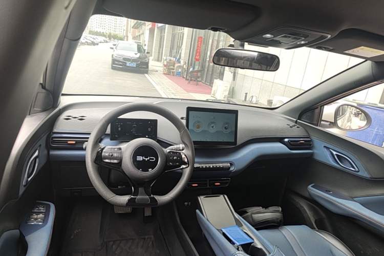 Used BYD Seagull 2025 305km Active Version Center Console