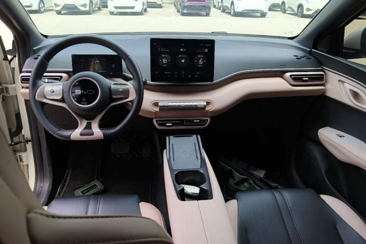 Used BYD Seagull 2025 405 km Flying Edition Center Console