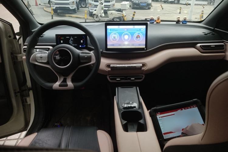 Used BYD Seagull 2025 305km Active Version Center Console