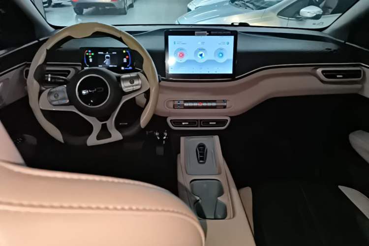Used BYD Seagull 2025 305km Active Version Center Console