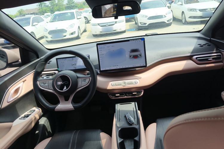 Used BYD Seagull 2025 Smart Drive Version 305 km Freedom Edition Center Console