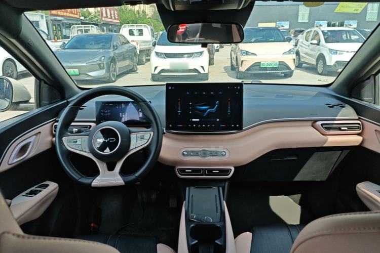 Used BYD Seagull 2025 Smart Drive Version 305 km Freedom Edition Center Console