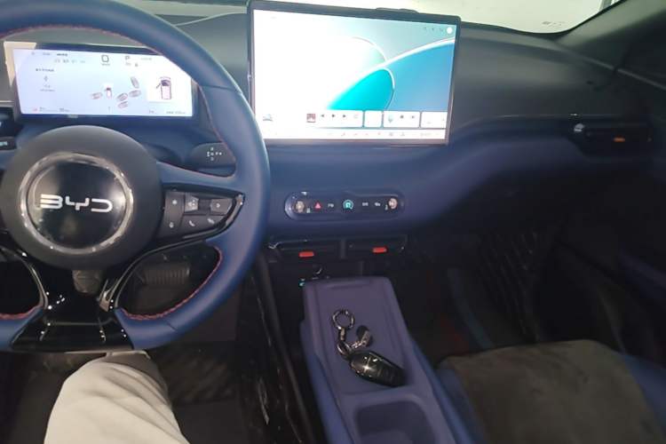 Used BYD Seagull 2025 Smart Drive Version 305 km Freedom Edition Center Console