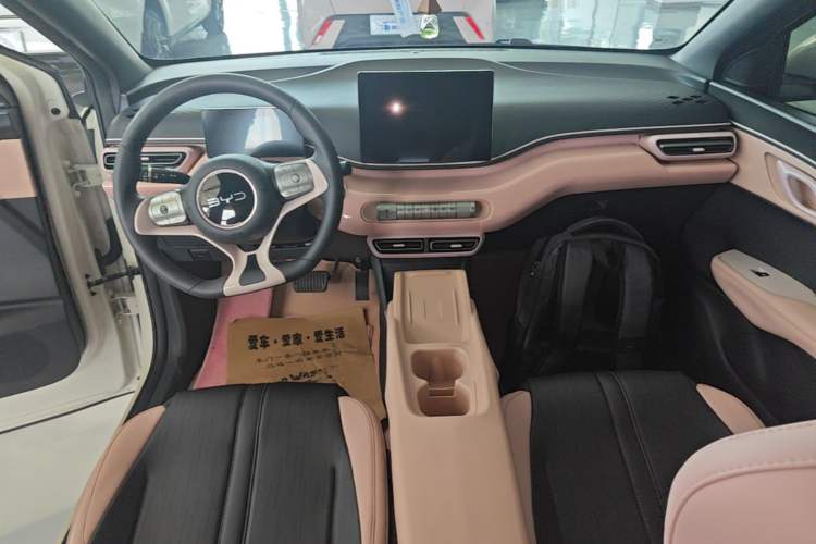 Used BYD Seagull 2025 305km Active Version Center Console