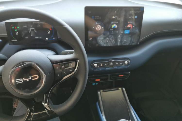 Used BYD Seagull 2025 Intelligent Driving Version 305 km Dynamic Edition Center Console