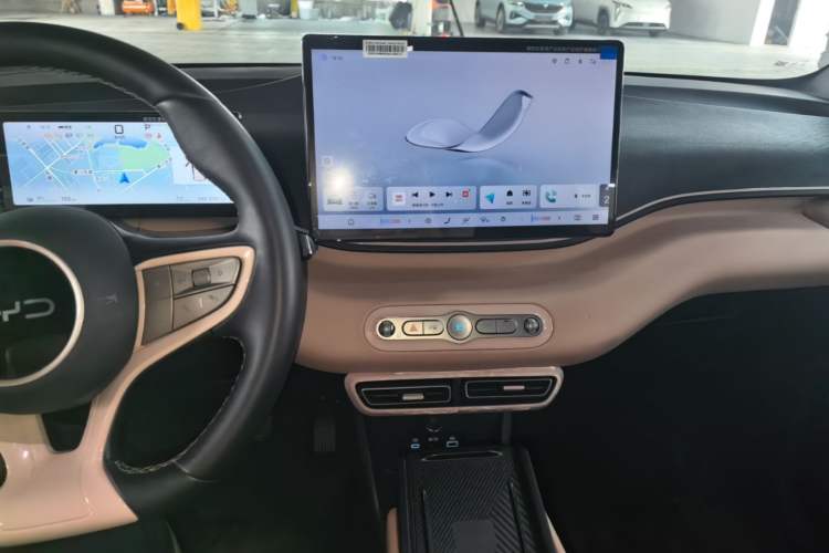 Used BYD Seagull 2025 Smart Drive Version 305 km Freedom Edition Center Console