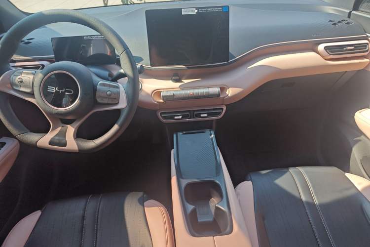 Used BYD Seagull 2025 305km Active Version Center Console