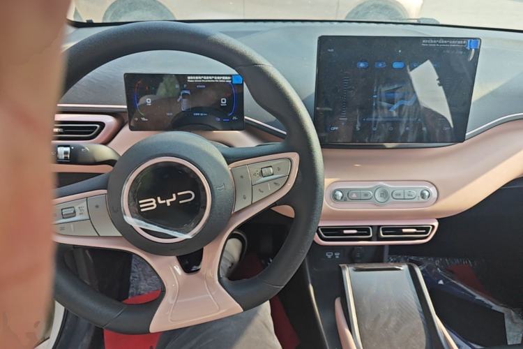 Used BYD Seagull 2025 305km Active Version Center Console